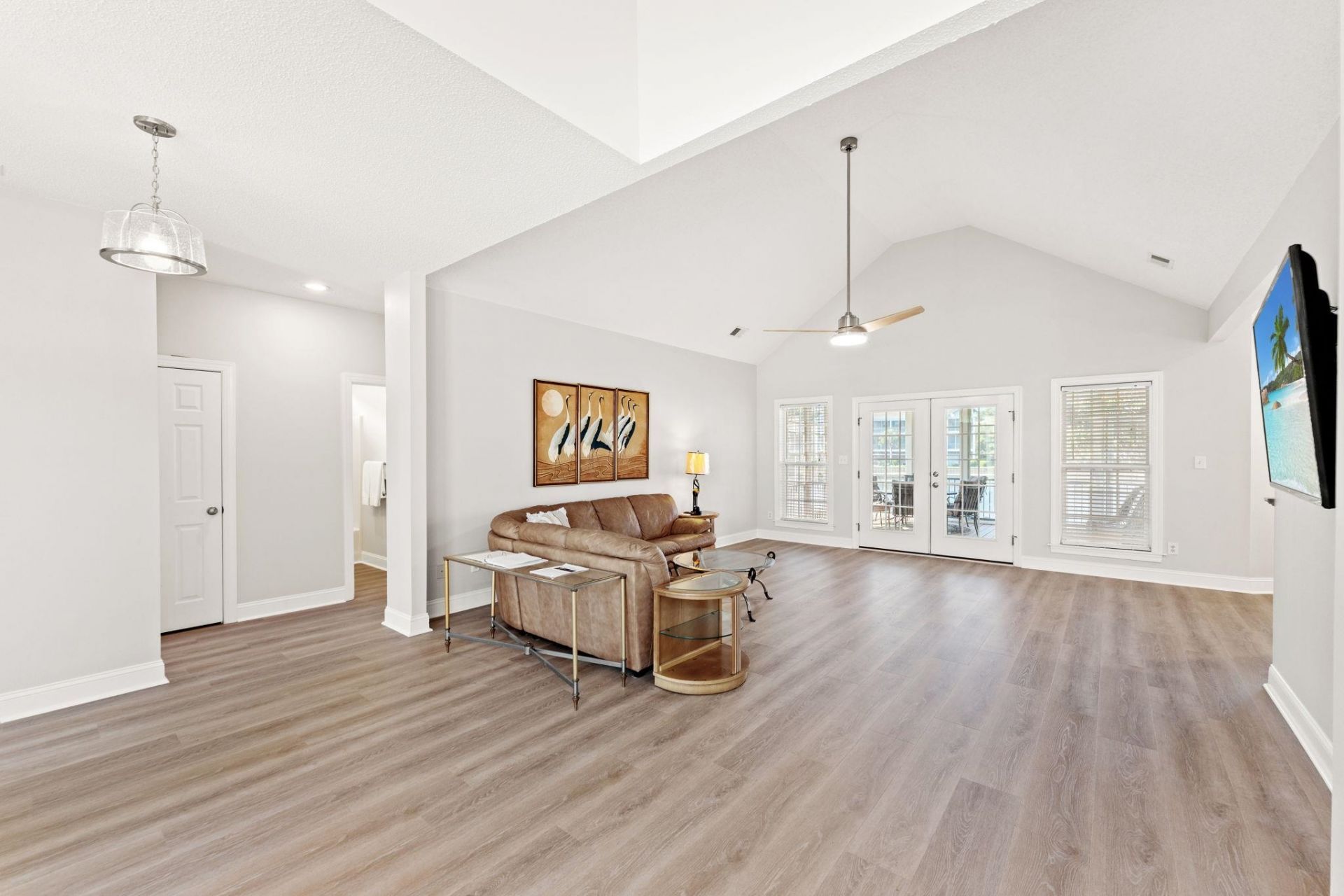 515 Sea Island Way  Photo 7