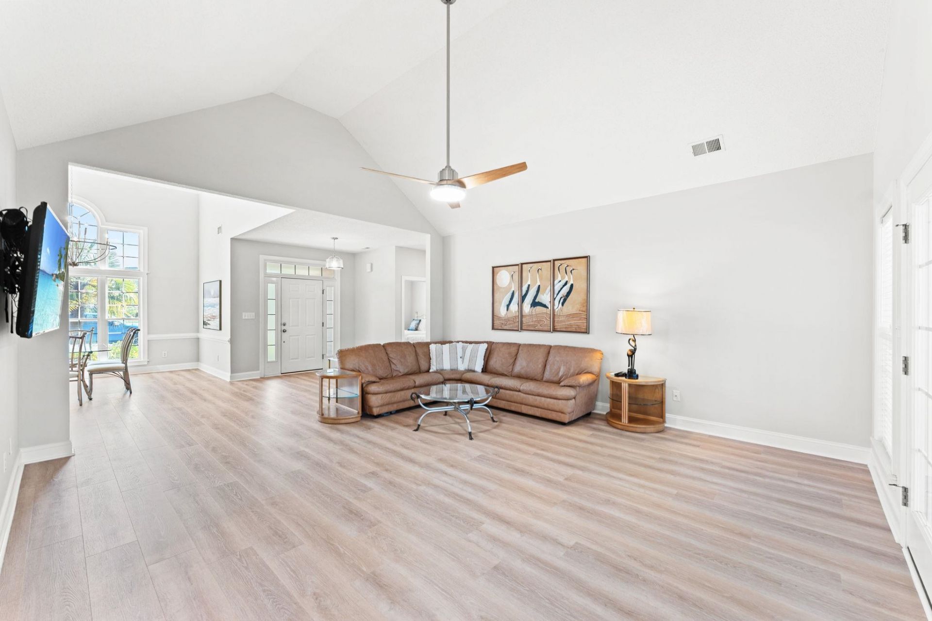 515 Sea Island Way Photo 8