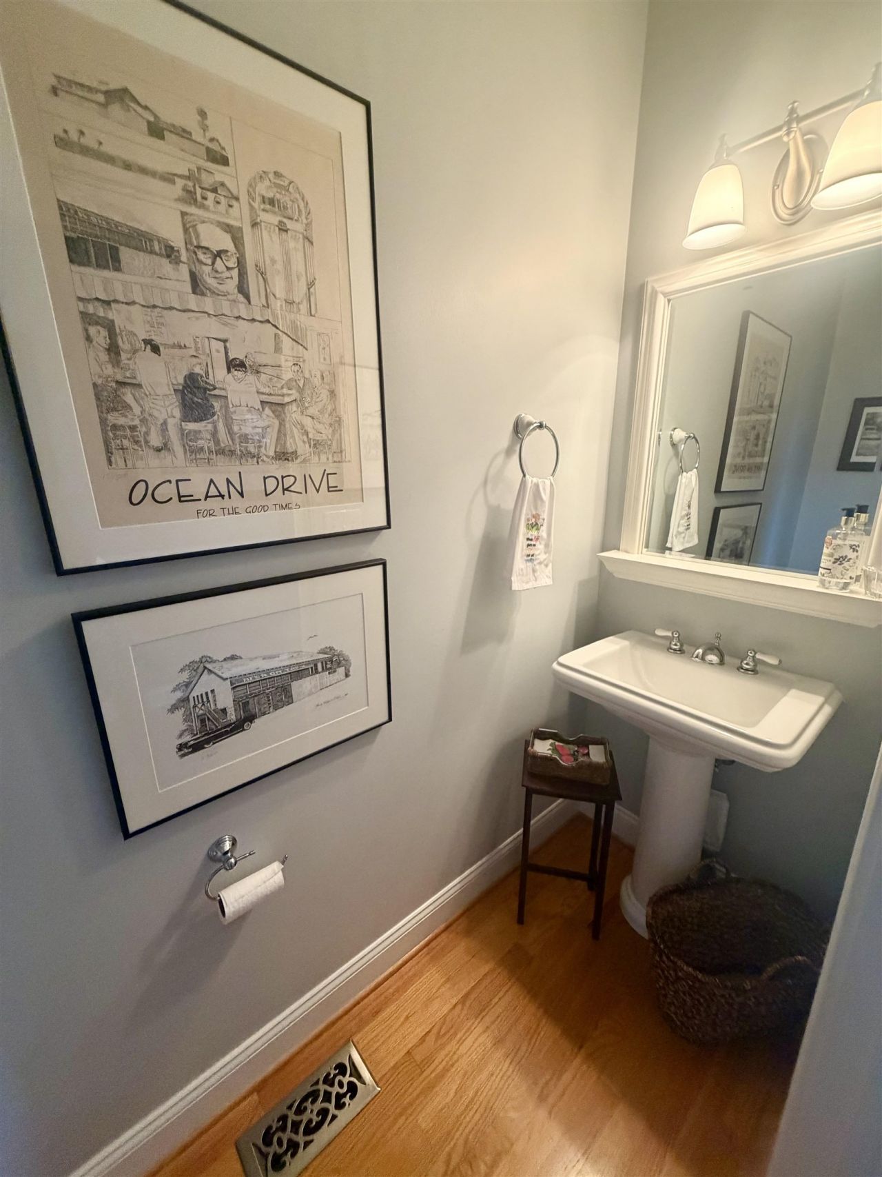 1627 Eastover Ln. Photo 23
