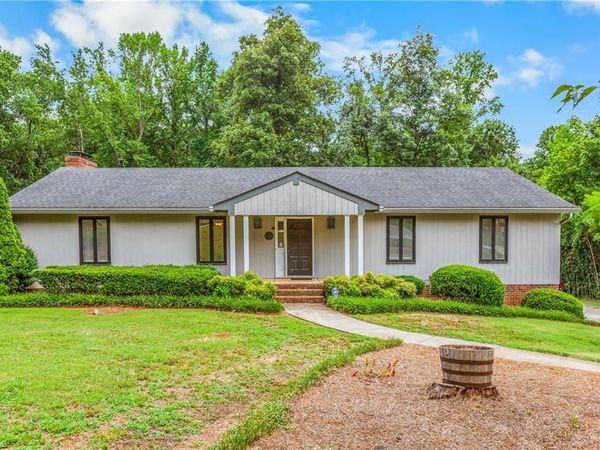 3538 Tanglebrook Trail , Clemmons, NC 27012