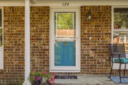 124 White Boulevard photo 4