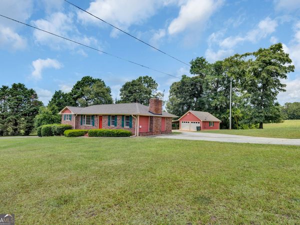 135 Bostwick Road, Oxford, GA 30054