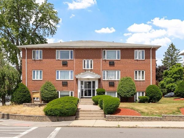 186 Lexington St, Unit 7, Watertown, MA 02472