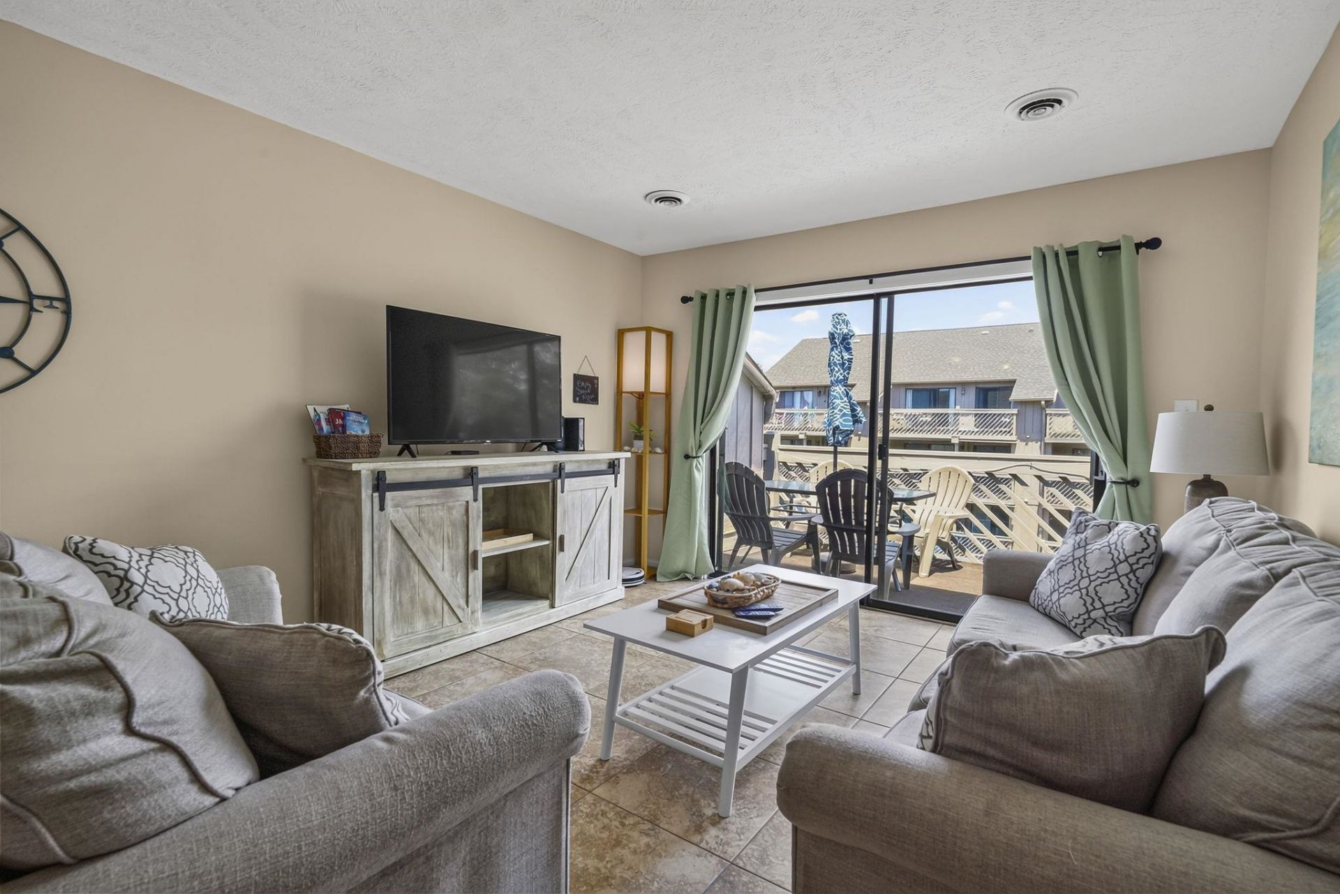 204 Maison Dr.  Photo 11
