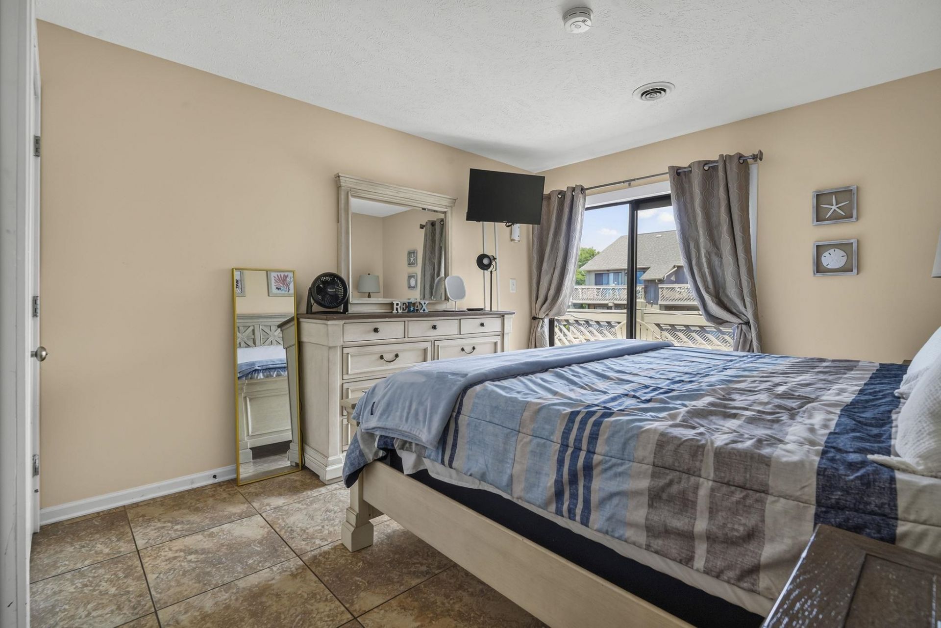 204 Maison Dr.  Photo 19
