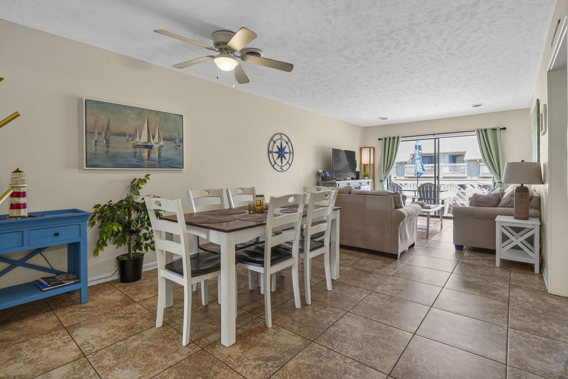 204 Maison Dr.  Photo 6