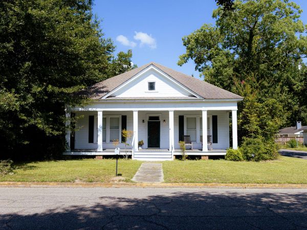 610 Branton Ave., Columbia, MS 39429