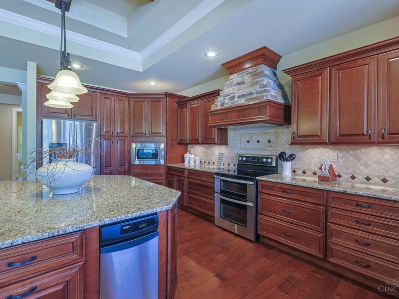 8180 Keller Road, Indian Hill, OH 45243 Photo 17