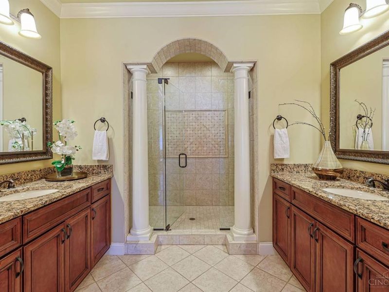 8180 Keller Road, Indian Hill, OH 45243 Photo 30