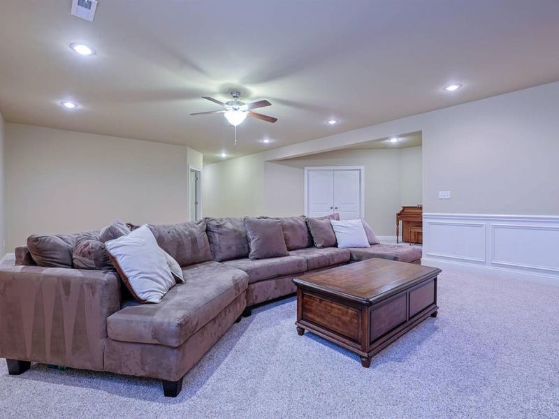 8180 Keller Road, Indian Hill, OH 45243 Photo 39