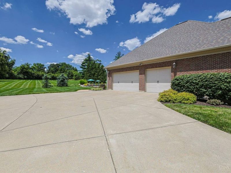 8180 Keller Road, Indian Hill, OH 45243 Photo 69