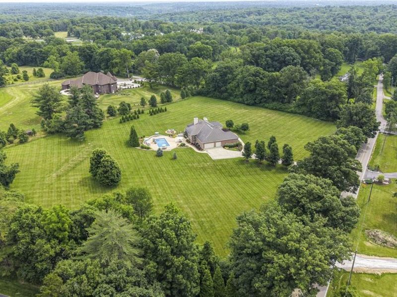 8180 Keller Road, Indian Hill, OH 45243 Photo 74