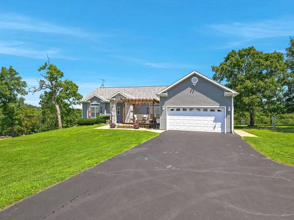 710 Lake Ranch Road, Kissee Mills, MO 65680