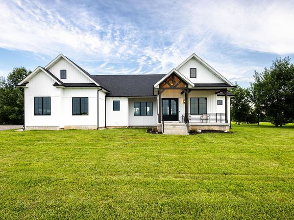 14743 Lawrence 1195 , Aurora, MO 65605