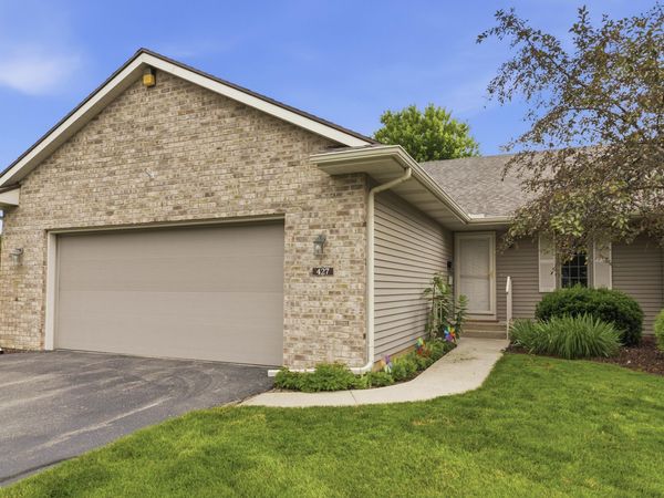 427 Falcon Drive, Wayland, MI 49348