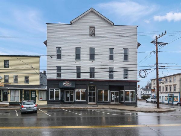 32 Main Street, Pittsfield, NH 03263