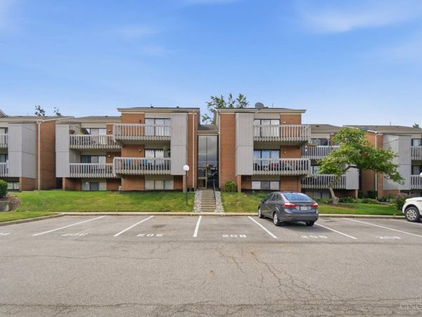 1120 Eagle Feather Circle, Unit C, Dayton, OH 45449