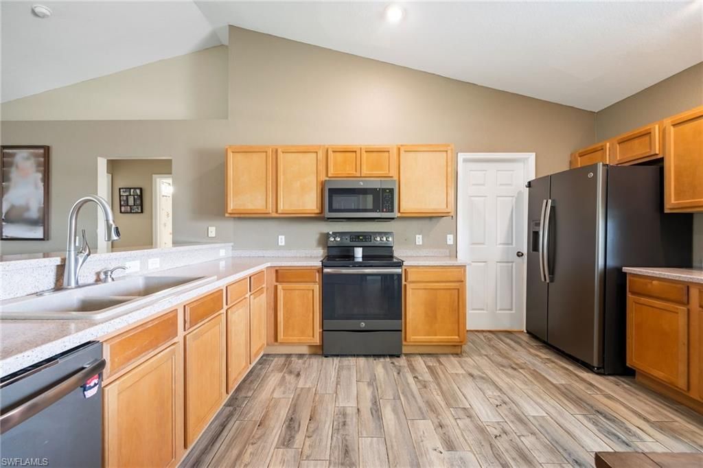1605 NW 23rd St, Cape Coral, FL 33993 Photo