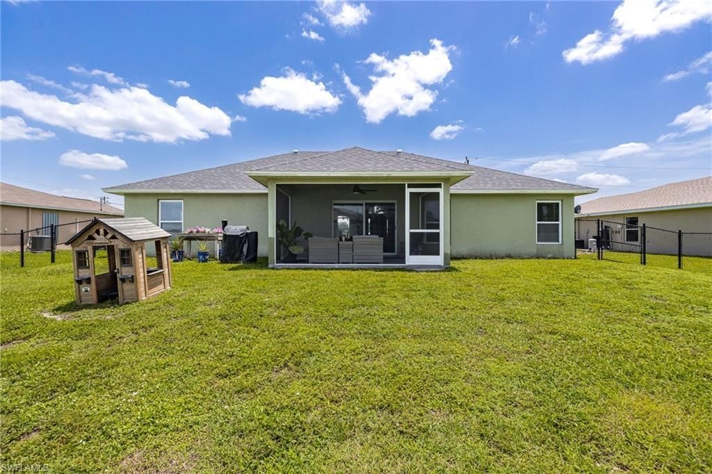 1605 NW 23rd St, Cape Coral, FL 33993 Photo