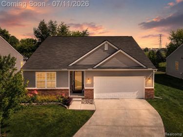 10125 Swan Lake Circle, Ypsilanti Twp, MI 48197