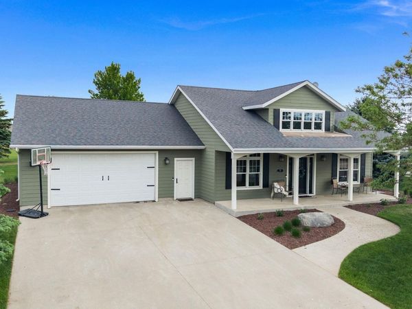 54 N Gulch Ln, Wentworth, SD 57075