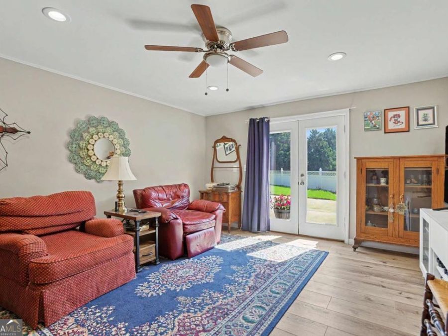 Property Image 43