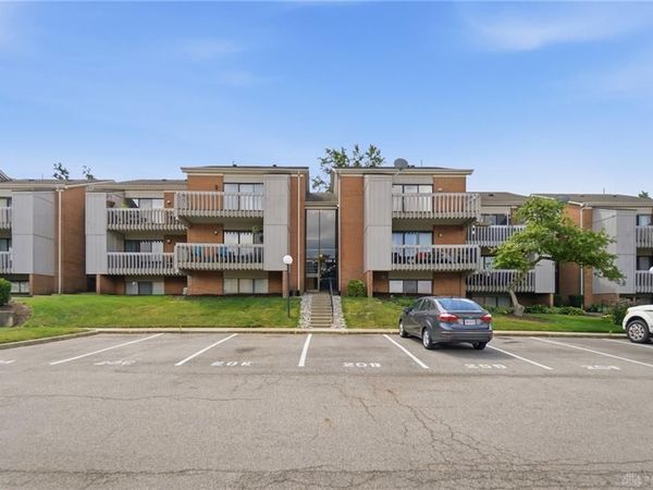 1120 Eagle Feather Circle, Unit C, Dayton, OH 45449