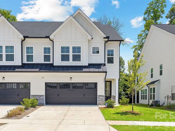 6023 Corbin Woods Court, Charlotte, NC 28226
