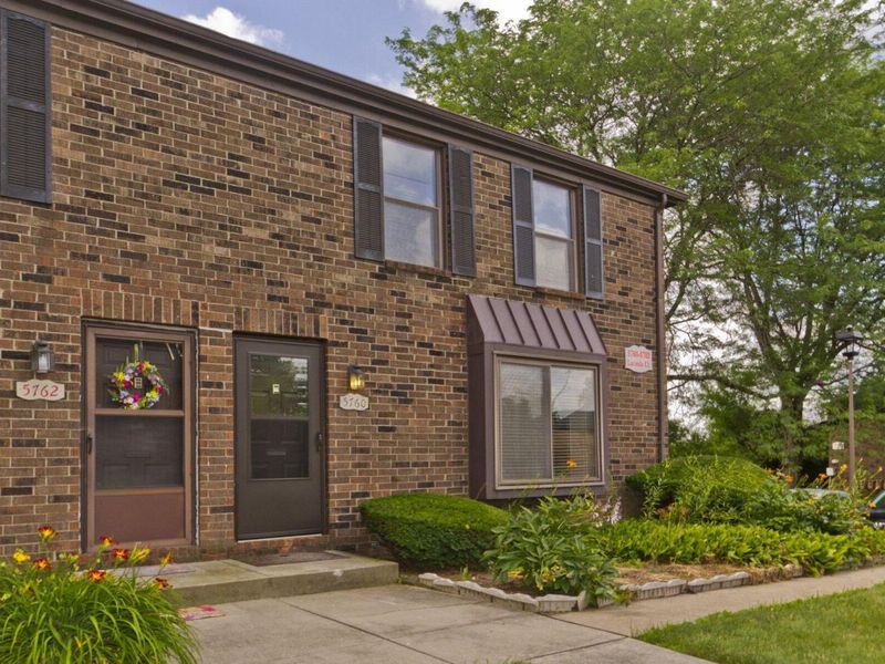 5760 Lucinda Court , Columbus, OH 43232 Photo 2