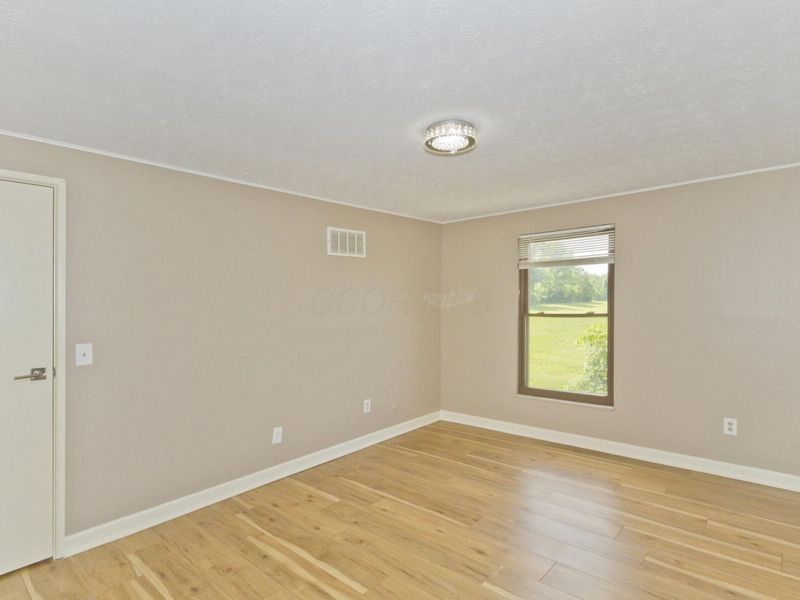 5760 Lucinda Court , Columbus, OH 43232 Photo 26