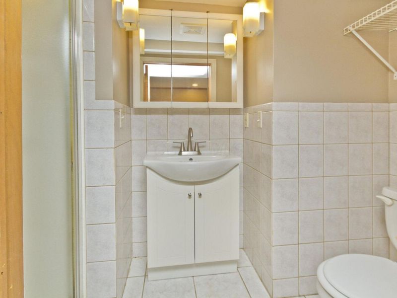5760 Lucinda Court , Columbus, OH 43232 Photo 32