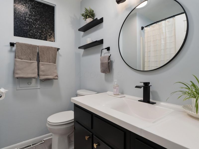 1102 Kennington Avenue, Columbus, OH 43220 Photo 29