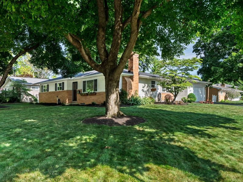 1102 Kennington Avenue, Columbus, OH 43220 Photo 4