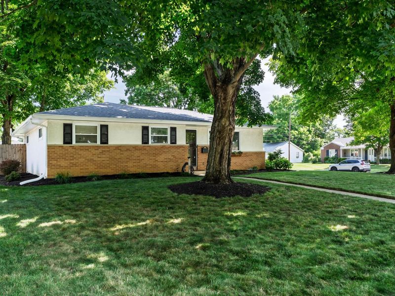 1102 Kennington Avenue, Columbus, OH 43220 Photo 6