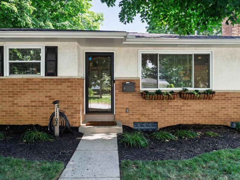 1102 Kennington Avenue, Columbus, OH 43220 Photo 7