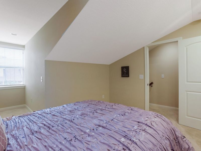 4562 Newport Loop E, Grove City, OH 43123 Photo 40