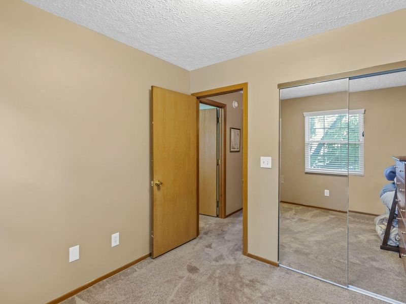 1077 Snohomish Avenue, Columbus, OH 43085 Photo 18
