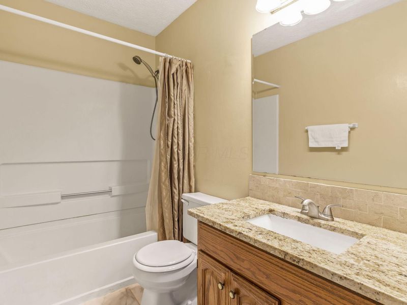 1077 Snohomish Avenue, Columbus, OH 43085 Photo 21