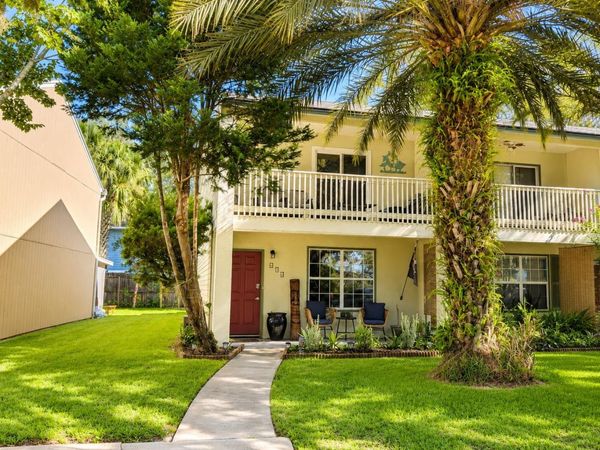 614 Bowers Ln, St Augustine, FL 32080