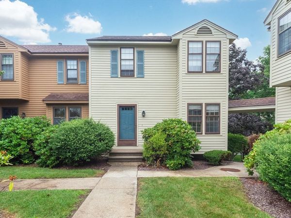 68 Apache Way, Unit 68, Tewksbury, MA 01876