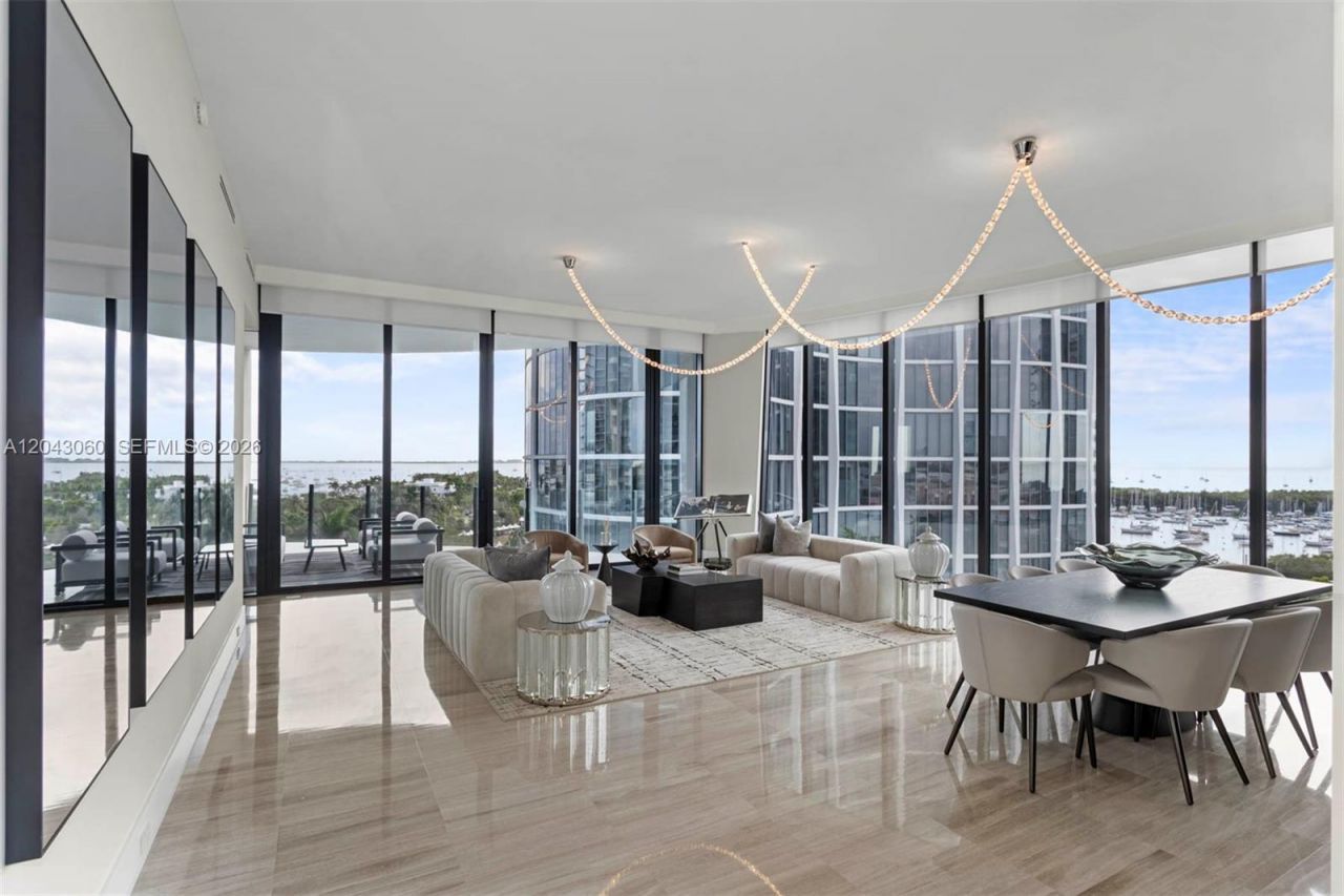 2821 S Bayshore Dr , Unit 8A, Miami, FL 33133 Photo