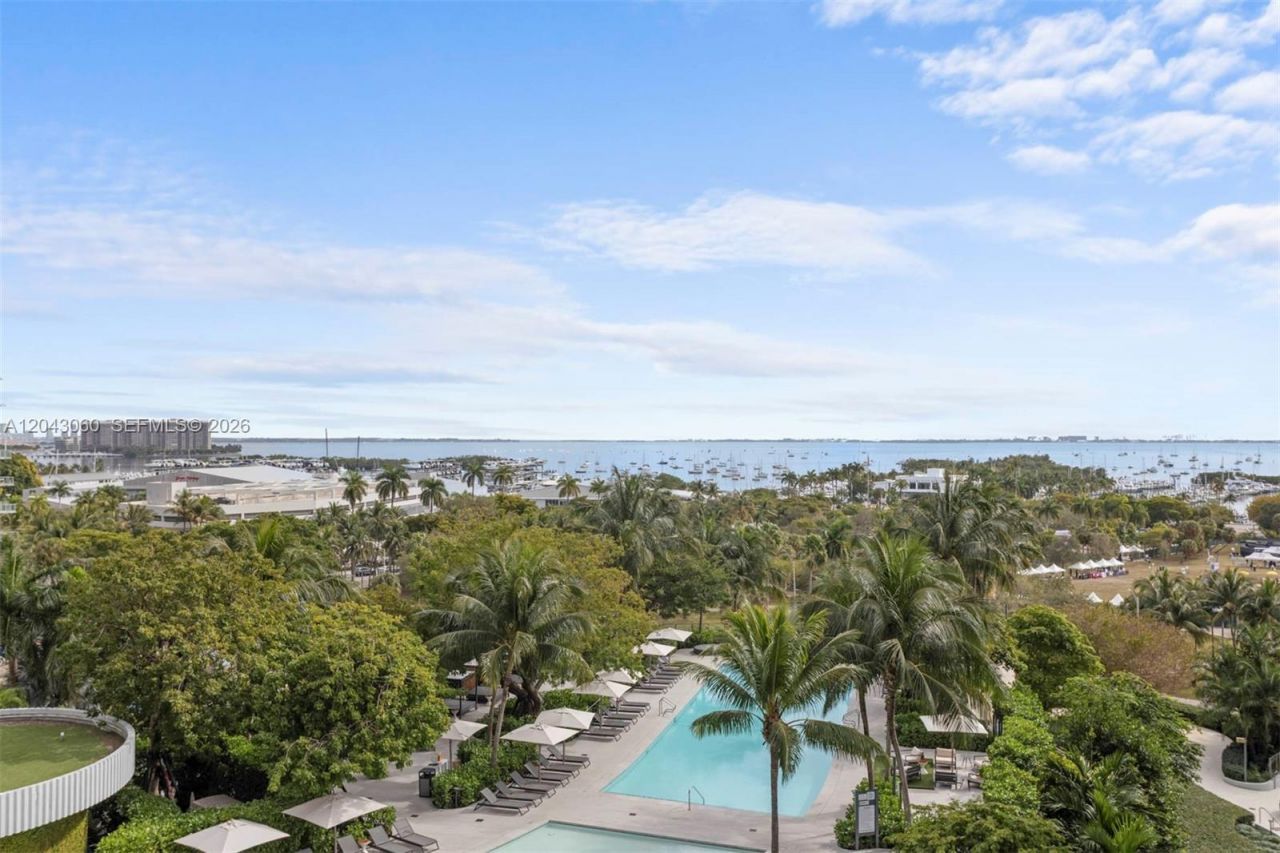 2821 S Bayshore Dr , Unit 8A, Miami, FL 33133 Photo