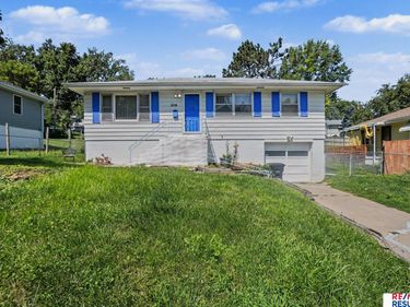 5114 N 49th Street, Omaha, NE 68104