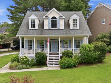 200 Maple Creek Court, Apex, NC 27502