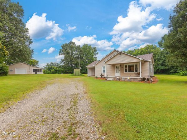 168 Cecil Lett Road , Bradford, TN 38316