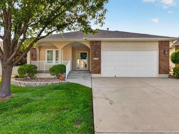 4776 SW Leafwing Drive, Lee's Summit, MO 64082