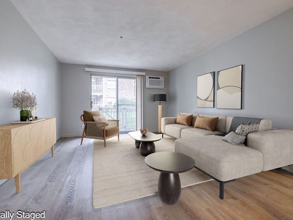 7 Karen Cir, Unit 6, Billerica, MA 01821