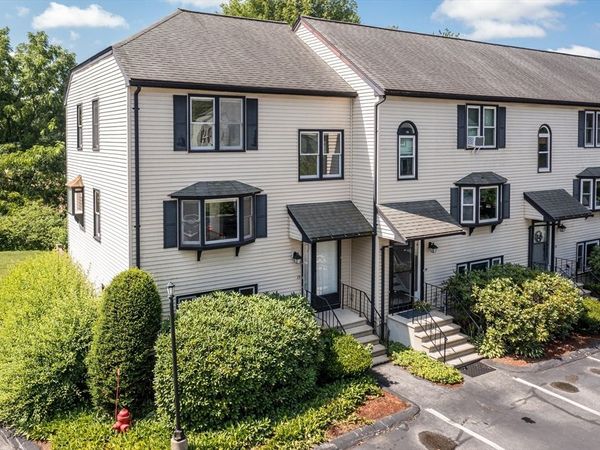 13 Meadowbrook Rd, Unit 13, Millis, MA 02054