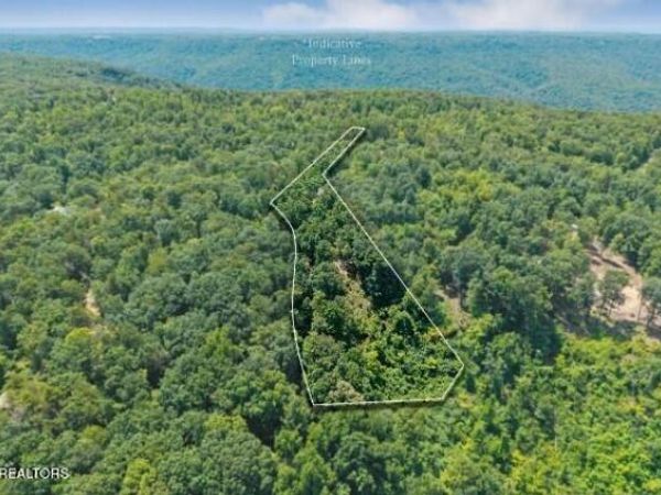 203 Crestview Lane, Sparta, TN 38583