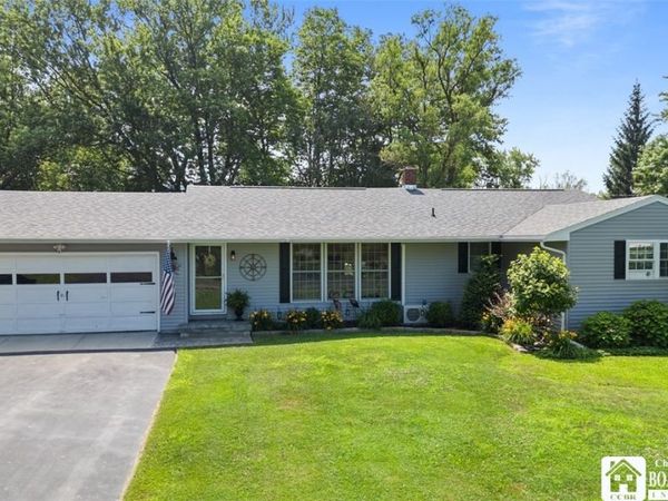 10482 Bay Shore Drive , Dunkirk, NY 14048